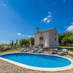 Nyaraló Rustic Holiday House Harmonie With Private Pool And Large Garden - Kapovci, Island Krk *
