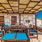Nyaraló Rustic Holiday House Harmonie With Private Pool And Large Garden - Kapovci, Island Krk *
