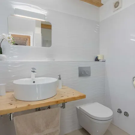 別荘 Rustic House Harmonie With Private Pool And Large Garden - Kapovci, Island Krk Brusići