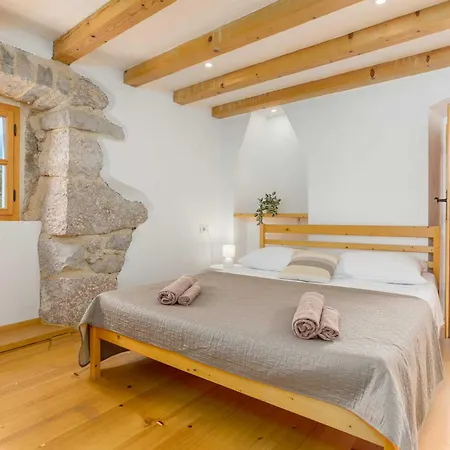 Rustic House Harmonie With Private Pool And Large Garden - Kapovci, Island Krk Brusići