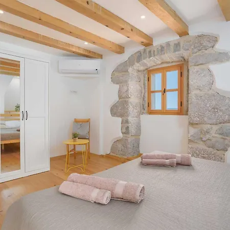 別荘 Rustic House Harmonie With Private Pool And Large Garden - Kapovci, Island Krk
