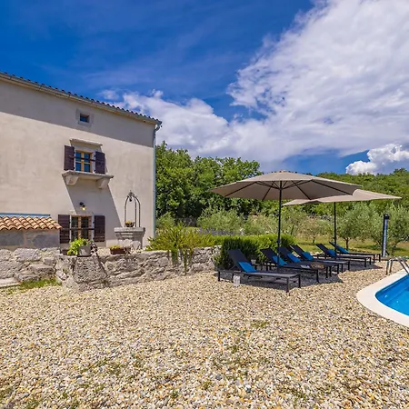 Rustic House Harmonie With Private Pool And Large Garden - Kapovci, Island Krk Case de vacanță *
