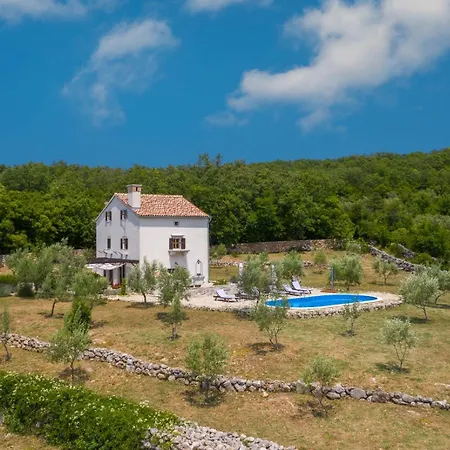 Rustic House Harmonie With Private Pool And Large Garden - Kapovci, Island Krk Case de vacanță